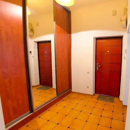 Apartment в центрі поруч госпіталю